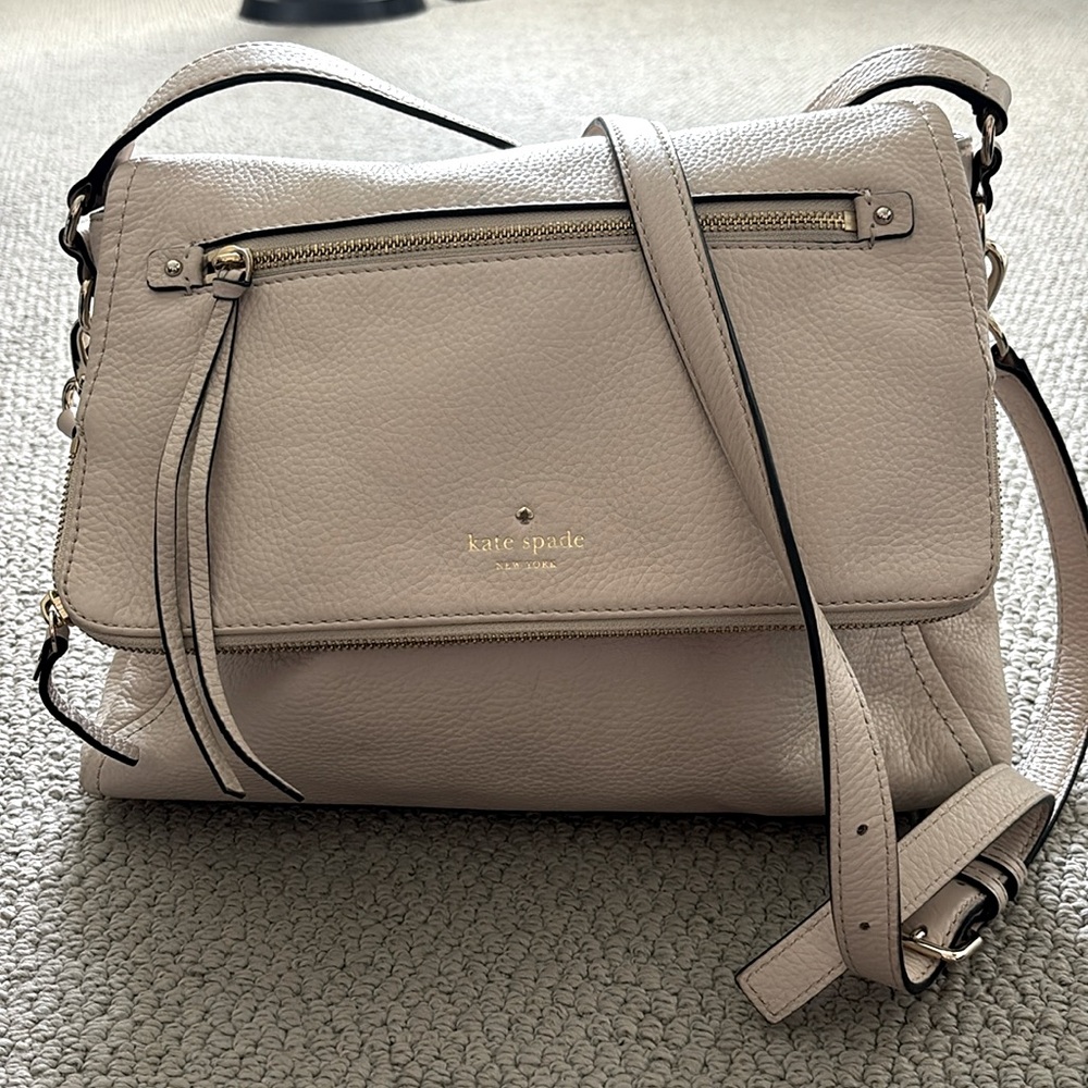 Excellent condition Kate Spade ♠️ purse